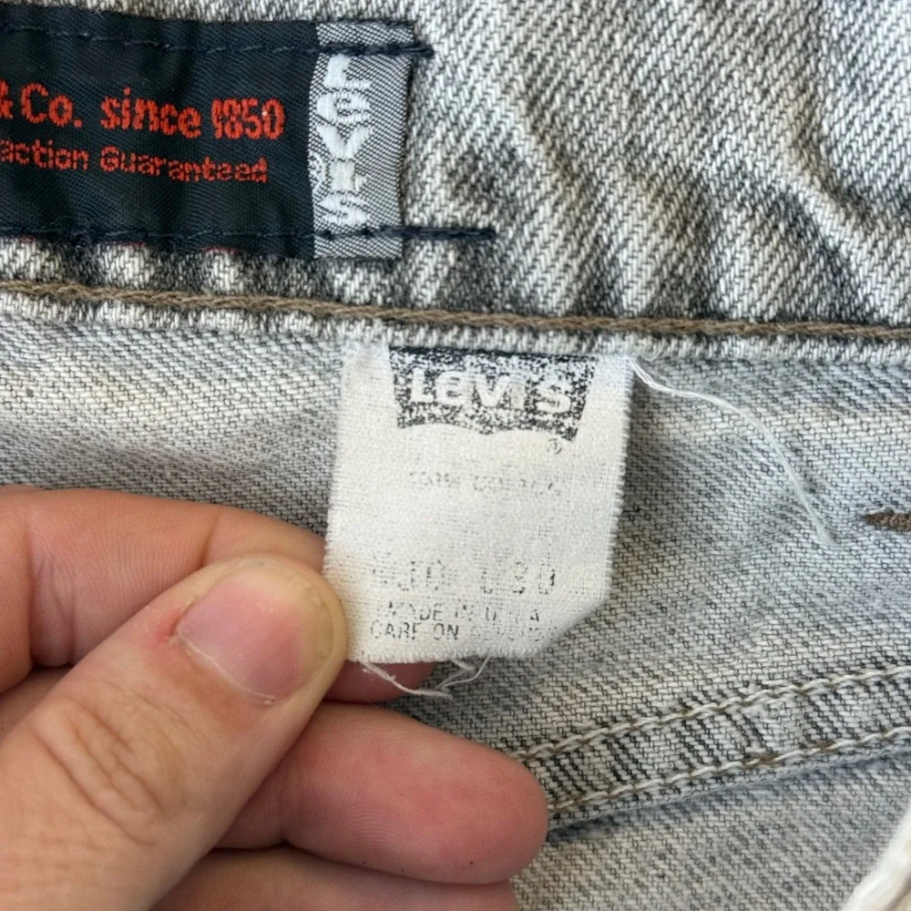 Vintage Levi's 90s SilverTab Loose Denim Short Gray Light Wash Cut Off High Rise